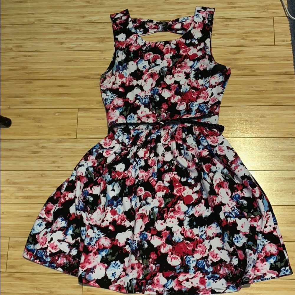Adorable flowing dress